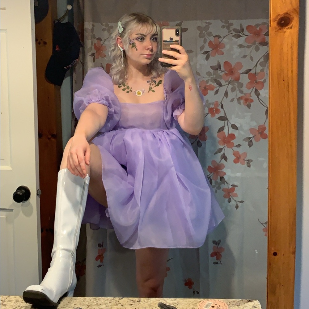 Lilac Selkie Puff